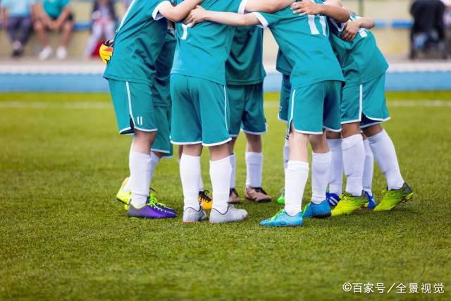 世体：亚马尔第75分钟伤退 可能周日无法出战马竞