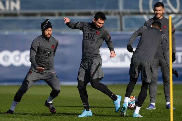 俱乐部杯-吕俊虎15分青岛不敌首钢 杰曼19分