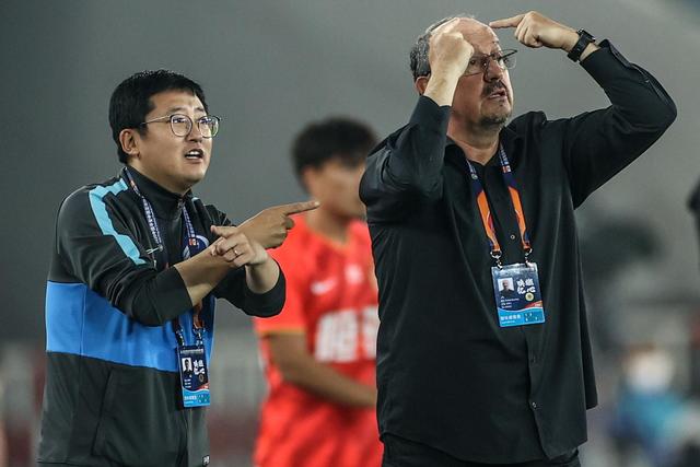 步行者大胜尼克斯32分 大比分追至2-2进天王山